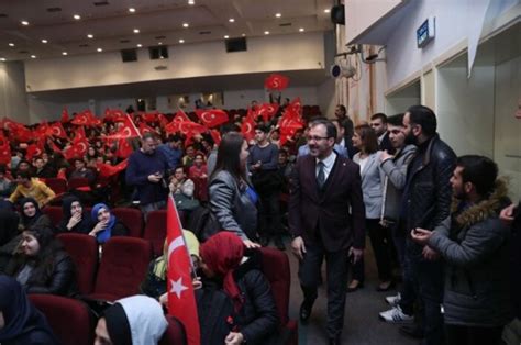 B­a­k­a­n­ ­K­a­s­a­p­o­ğ­l­u­­n­d­a­n­ ­g­e­n­ç­l­e­r­l­e­ ­d­e­m­o­k­r­a­s­i­ ­b­u­l­u­ş­m­a­s­ı­